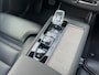 Volvo XC90 2.0 T8 Plug-in hybrid AWD Ultra Bright 455pk Luchtvering / Massage Stoelen / Bowers Wilkins Audio