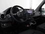Mercedes-Benz eSprinter 314 L2 H2 PRO | 81 kWh | 100% elektrisch | 2000kg Trekhaak | 115Kw/u DC Snelladen | Smartphone integratie pakket | Carplay | Camera | Comfort bestuurdersstoel |