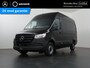 Mercedes-Benz Sprinter 315 CDI | L2 H2 | RWD | AUT. | PRO | BPM VRIJ! | ACHTERUITRIJCAMERA | 3500 KG AHW | DODEHOEKASSISTENT | AIRCO | CRUISE | CARPLAY | ANDROID AUTO | METALLIC | 3-ZITS | MBUX SYSTEEM GROOT | CERTIFIED