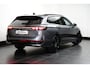 Volkswagen Passat Variant 1.5 eHybrid 272PK R-Line Edition | Elektrisch glazen panorama-dak | Lichtmetalen velgen 19" | Matrix LED koplampen
