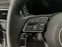 Audi A4 Avant 40 TFSI Sport S line black edition / Panoramisch Schuif/Kantel dak / S-Line Interieur / Navigatie / Camera / Keyless Entry & Go / Wegklapbare trekhaak / DAB / Elektrische Achterklep / Dual Zone Climate Control / Cruise Control /