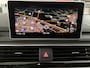 Audi A4 Avant 40 TFSI Sport S line black edition / Panoramisch Schuif/Kantel dak / S-Line Interieur / Navigatie / Camera / Keyless Entry & Go / Wegklapbare trekhaak / DAB / Elektrische Achterklep / Dual Zone Climate Control / Cruise Control /