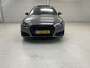 Audi A4 Avant 40 TFSI Sport S line black edition / Panoramisch Schuif/Kantel dak / S-Line Interieur / Navigatie / Camera / Keyless Entry & Go / Wegklapbare trekhaak / DAB / Elektrische Achterklep / Dual Zone Climate Control / Cruise Control /