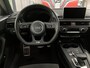 Audi A4 Avant 40 TFSI Sport S line black edition / Panoramisch Schuif/Kantel dak / S-Line Interieur / Navigatie / Camera / Keyless Entry & Go / Wegklapbare trekhaak / DAB / Elektrische Achterklep / Dual Zone Climate Control / Cruise Control /