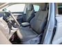 Skoda Karoq 1.5 TSI 150pk ACT Business Edition | Parkeersensoren | Stoelverwarming | LM Velgen 19"