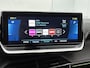 Peugeot e-2008 SUV EV GT Pack 50 kWh 136pk | Accu 93% | Navigatie | Achteruitrijcamera | Stoelverwarming | Full Led koplampen | Sportstoelen Leder/Alcantara | 3D Cockpit | Keyless | Parkeersensoren v+a | Adaptieve Cruise Control | Dodehoeksensor | Apple Carplay / Android Auto | DAB+ radio | Draadloze telefoonlader | Donker getint glas | 18" lichtmetalen velgen |
