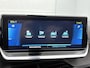 Peugeot e-2008 SUV EV GT Pack 50 kWh 136pk | Accu 93% | Navigatie | Achteruitrijcamera | Stoelverwarming | Full Led koplampen | Sportstoelen Leder/Alcantara | 3D Cockpit | Keyless | Parkeersensoren v+a | Adaptieve Cruise Control | Dodehoeksensor | Apple Carplay / Android Auto | DAB+ radio | Draadloze telefoonlader | Donker getint glas | 18" lichtmetalen velgen |