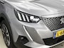 Peugeot e-2008 SUV EV GT Pack 50 kWh 136pk | Accu 93% | Navigatie | Achteruitrijcamera | Stoelverwarming | Full Led koplampen | Sportstoelen Leder/Alcantara | 3D Cockpit | Keyless | Parkeersensoren v+a | Adaptieve Cruise Control | Dodehoeksensor | Apple Carplay / Android Auto | DAB+ radio | Draadloze telefoonlader | Donker getint glas | 18" lichtmetalen velgen |
