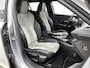Peugeot e-2008 SUV EV GT Pack 50 kWh 136pk | Accu 93% | Navigatie | Achteruitrijcamera | Stoelverwarming | Full Led koplampen | Sportstoelen Leder/Alcantara | 3D Cockpit | Keyless | Parkeersensoren v+a | Adaptieve Cruise Control | Dodehoeksensor | Apple Carplay / Android Auto | DAB+ radio | Draadloze telefoonlader | Donker getint glas | 18" lichtmetalen velgen |