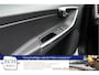 Volvo XC60 2.0 T5 FWD R-Design Panoramadak, Camera, Leer