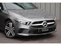 Mercedes-Benz A-klasse 180 Business Solution Luxury | 136PK | Sfeerverlichting+ | Stoelverw. | Widescreen | Camera | Clima | Carplay | 2020.