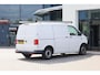 Volkswagen Transporter 2.0 TDI L1H1 Comfortline 102PK / 75kW, Cruise control, verwarmbare voorruit, airco, trekhaak, Apple Carplay & Android Auto, DAB+, parkeersensoren voor en achter (PDC), elektrisch verstel- en verwarmbare buitenspiegels etc.