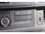 Volkswagen Transporter 2.0 TDI L1H1 Comfortline 102PK / 75kW, Cruise control, verwarmbare voorruit, airco, trekhaak, Apple Carplay & Android Auto, DAB+, parkeersensoren voor en achter (PDC), elektrisch verstel- en verwarmbare buitenspiegels etc.