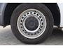 Volkswagen Transporter 2.0 TDI L1H1 Comfortline 102PK / 75kW, Cruise control, verwarmbare voorruit, airco, trekhaak, Apple Carplay & Android Auto, DAB+, parkeersensoren voor en achter (PDC), elektrisch verstel- en verwarmbare buitenspiegels etc.