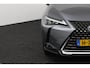 Lexus UX 250h First Edition | Triple LED | Afneembare Trekhaak | NL auto | Dealer onderhouden