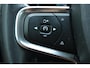 Volvo XC40 T2 Momentum Business | Apple carplay/ Android auto | Autonomous emergency braking | Adaptieve cruise control | Electronic climate control | 18" lichtmetalen velgen | Uitwijk assistent |