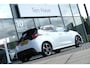 Toyota Yaris TOYOTA YARIS Hybrid 130 Launch Edition Automaat | Head-up Display | JBL Premium audio | 8 speakers | Sierlijsten interieur Neptune Blue | Geschikt voor Smart Digital Key* | Stoelbekleding voorzien van