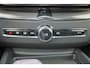Volvo XC60 T8 Recharge AWD Ultra Black Edition Executive - Luchtvering - Panorama/schuifdak - IntelliSafe Assist & Surround - 360º Camera - Bowers & Wilkins audio - Adaptieve LED koplampen - Verwarmde voorstoelen, stuur & achterbank - Parkeersensoren voor & achter - Elektr. bedienb. voorstoelen met geheugen - Geventileerde voorstoelen - Head up display - Draadloze tel. lader - 22' LMV