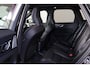 Volvo XC60 T8 Recharge AWD Ultra Black Edition Executive - Luchtvering - Panorama/schuifdak - IntelliSafe Assist & Surround - 360º Camera - Bowers & Wilkins audio - Adaptieve LED koplampen - Verwarmde voorstoelen, stuur & achterbank - Parkeersensoren voor & achter - Elektr. bedienb. voorstoelen met geheugen - Geventileerde voorstoelen - Head up display - Draadloze tel. lader - 22' LMV