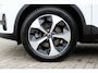 Volvo XC40 B4 Plus Dark |  Semi elektrische trekhaak | Adaptive Cruise & Pilot Assist | Verwarmbare voorstoelen | Verwarmbaar stuurwiel | Premium audio by Harman Kardon | Power Seats incl. Memory |