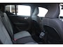 Volvo XC40 B4 Plus Dark | Harman/Kardon Premium Audio | Adaptive Cruise & Pilot Assist | Semi elektrische trekhaak | Verwarmbare voorstoelen | Verwarmbaar stuurwiel | Premium audio by Harman Kardon | Power Seats incl. Memory |