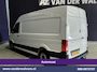 Volkswagen Crafter 2.0 TDI 141pk Automaat L3H3 L2H2 Euro6 Airco | Camera | Apple Carplay | 3000kg Trekhaak | Adaptieve Cruisecontrol Android Auto, Chauffeursstoel, Parkeersensoren, Stoelverwarming, Tachograaf