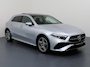Mercedes-Benz A-klasse 250e Business Solution AMG | Panoramaschuifdak | Stoelverwarming | Achteruitrijcamera | MULTIBEAM LED |