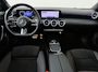 Mercedes-Benz A-klasse 250e Business Solution AMG | Panoramaschuifdak | Stoelverwarming | Achteruitrijcamera | MULTIBEAM LED |