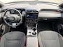 Hyundai Tucson 1.6 T-GDI PHEV N Line 4WD / SOH 100% / Fabrieksgarantie tot 05-2027 / Dealer onderhouden / Trekgewicht 1.350 kg / Stuur- Stoel & Achterbank verwarming / Rondomzicht camera / Apple Carplay/Android Auto / Elektrische achterklep / Stoelventilatie /