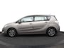 Toyota Verso 1.8 VVT-i Aspiration | Unieke KM-Stand | Automaat| Trekhaak | Parkeersensoren V+A |
