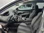 Peugeot 3008 1.2 PureTech Blue Lease Executive motorstoring