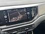Volkswagen Polo 1.0 TSI Highline DSG AUTOMAAT FACELIFT MODEL SFEERVERLICHTING ACHTERUITRIJ CAMERA STOELVERWARMING CLIMATE CONTROLE NETTE AUTO!!