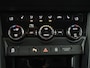 Skoda Karoq 1.5 TSI ACT Business Edition | Stoelverwarming | Navigatie | Carplay | Sfeerverlichting | Climate control | Park assist | Trekhaak