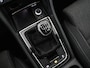 Skoda Karoq 1.5 TSI ACT Business Edition | Stoelverwarming | Navigatie | Carplay | Sfeerverlichting | Climate control | Park assist | Trekhaak