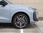 Audi Q3 S edition e-hybrid 272 PK SUV | Tech plus pakket | Panoramadak | Trekhaak | 20" Lichtmetalen velgen |