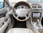 Mercedes-Benz E-klasse 500|NIEUWEAPK|PANO|FABRIEKSAF AMG|18'AMG LM!