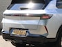 Opel Grandland Electric GS 73 kWh | AGR stoelen | Navigatie 16" | Apple en Android 19"lichtmetalen velgen | Verlicht Opel-logo |