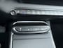 Jeep Avenger Summit 54Kwh | 10,25 inch digitaal configureerbaar instrumentenpaneel | 10,25" Infotainment met draadloos Apple Carplay en Android Auto | 18" Diamond Cut lichtmetalen velgen