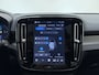 Volvo EX40 Extended Range Ultra Black Edition Europa / 20'' / Getint Glas / Denim Blue / 360 Camera / Panoramadak / Nubuck / Harman&Kardon Audio / Elektr. Stoelen / Stoel + Stuurw. Verwarming / Achterb. Verwarming / ACC / BLIS /