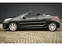 Peugeot 207 CC 1.6 VTi | Nieuwe APK | Airco | Navi | Metalic | LM velgen | Leuke cabrio! |