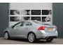 Volvo S60 2.0 T5 R-Design Automaat 245pk Clima/Cruise/Stoelverwarming/Leder/PDCv+a/LED/RadioCD.AUX.USB/18"LM/Dealer/APK:29-09-2027
