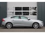 Volvo S60 2.0 T5 R-Design Automaat 245pk Clima/Cruise/Stoelverwarming/Leder/PDCv+a/LED/RadioCD.AUX.USB/18"LM/Dealer/APK:29-09-2027