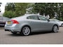 Volvo S60 2.0 T5 R-Design Automaat 245pk Clima/Cruise/Stoelverwarming/Leder/PDCv+a/LED/RadioCD.AUX.USB/18"LM/Dealer/APK:29-09-2027