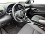 Toyota Yaris Cross 1.5 Hybrid 115 First Edition + | BTW Voertuig | Parkeersensoren voor+achter | Stoel+stuurverwarming | Climate Control | Cruise Control Adaptive | Navigatie | Apple CarPlay/Android Auto |