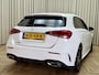 Mercedes-Benz A-klasse 250 *AMG* Leder/Alcantara / 225PK / Camera / Full LED / Cruise / Navigatie / 18'' LMV