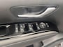 Hyundai Tucson 1.6 T-GDI PHEV Premium 4WD / Accu SoH 100 % / EAER 65 km / Leder / HUD / Navigatie / Apple Carplay Android / Stoelventilatie / Stuur-, stoel- & achterbankverwarming / 19" LM wielen & All Season banden /