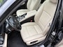 BMW 5-Serie Touring 520i High Executive / AUTOMAAT / LEER / PANORAMADAK / TREKHAAK / 179dkm!