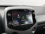 Toyota Aygo 1.0 VVT-i x-joy / Airco / Apple Carplay/Android Auto / Bluetooth / Navigatie via Carplay / Lichtmetalen velgen 15" /