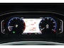 Volkswagen T-Roc 1.5 TSI Sport NL auto 1e eigenaar nieuw door ons geleverd en onderhouden Lederen bekleding panoramadak digital cockpit pro stoel en stuurwielverwarming achteruitrijcamera spiegel pakket LMV Antraciet