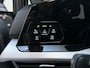 Volkswagen Golf 1.5 TSI Life Sfeerverlichting Navigatie Parkeersensoren App-Connect